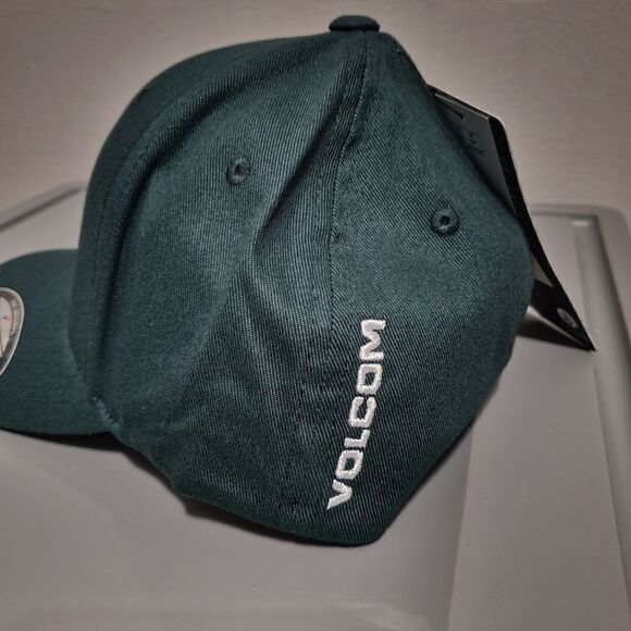 Volcom Mens Full Stone Cedar Green Flexfit Hat Clothing Apparel Snowboarding NWT - Picture 3 of 10